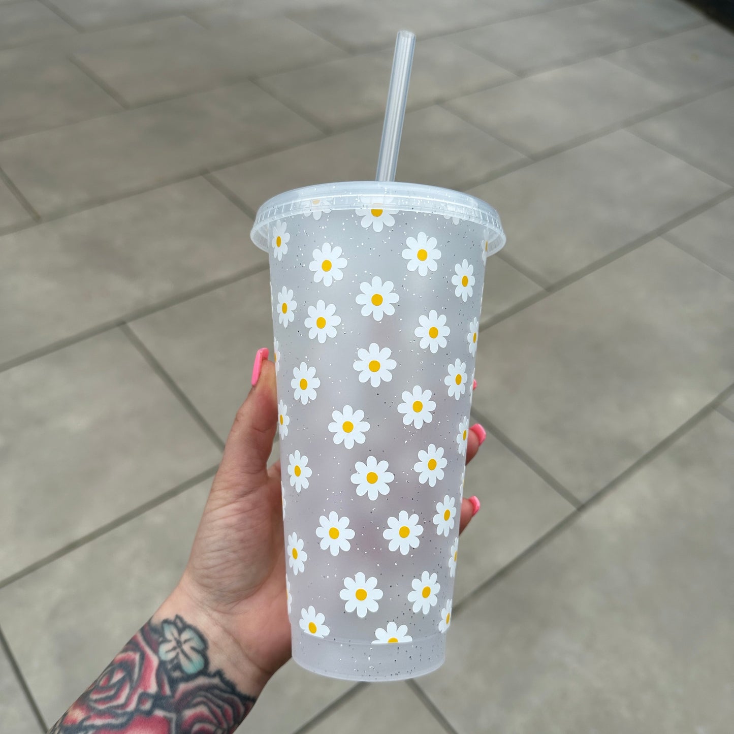 Daisy Tumbler Venti Cold Cup 24oz - With Straw